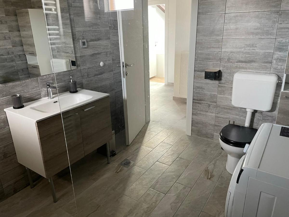 אופטיה Harbor Apartments 3 מראה חיצוני תמונה